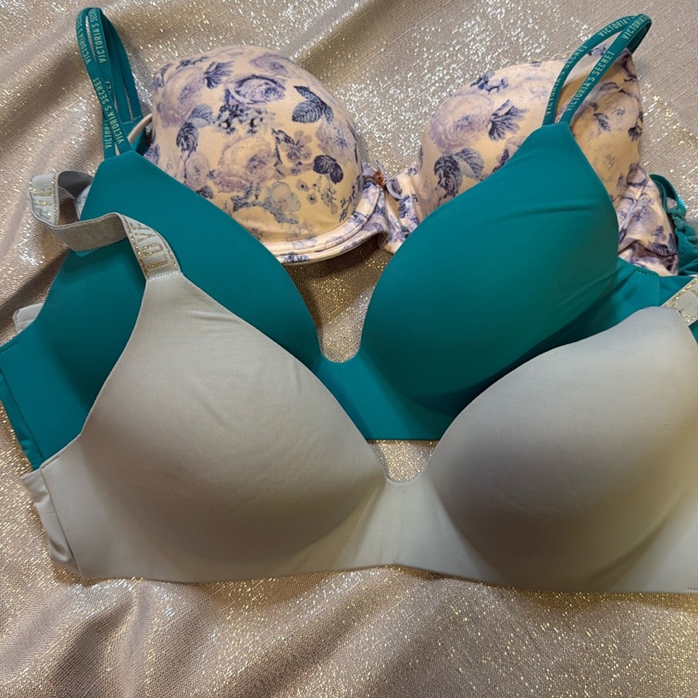 Victoria Secret bras 32C